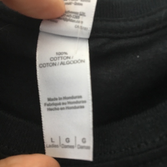 Black graphic tiara tee size Large NWT - Picture 4 of 4